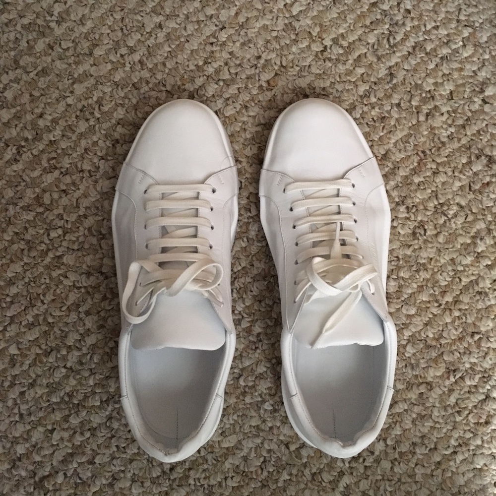 Jil Sander white lace up low top leather sneakers